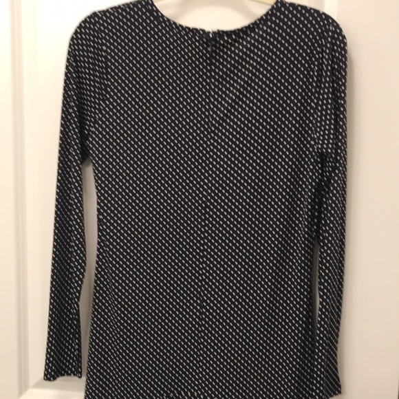 Light weight long sleeve dress - Picture 3 of 4